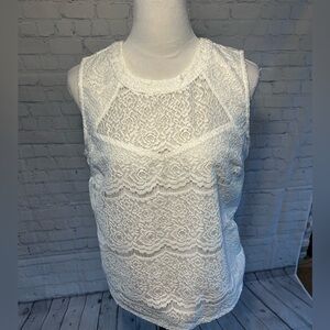 Monteau Sleeveless Lace Top